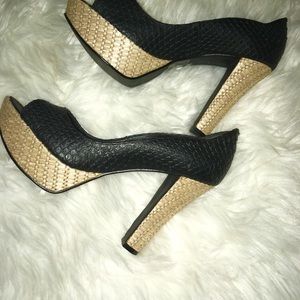 Leather upper Wild pair. Never worn..like new. Excellent condition..